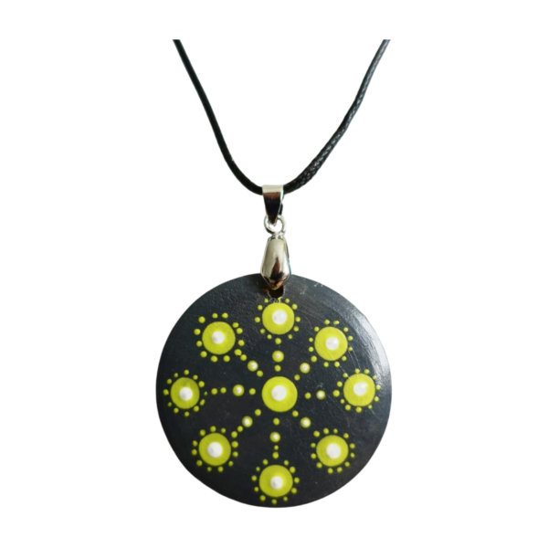 Reiki Kette Solarplexus-Chakra – Handbemalter Dot-Painting-Anhänger in Gelb auf schwarzem Hintergrund